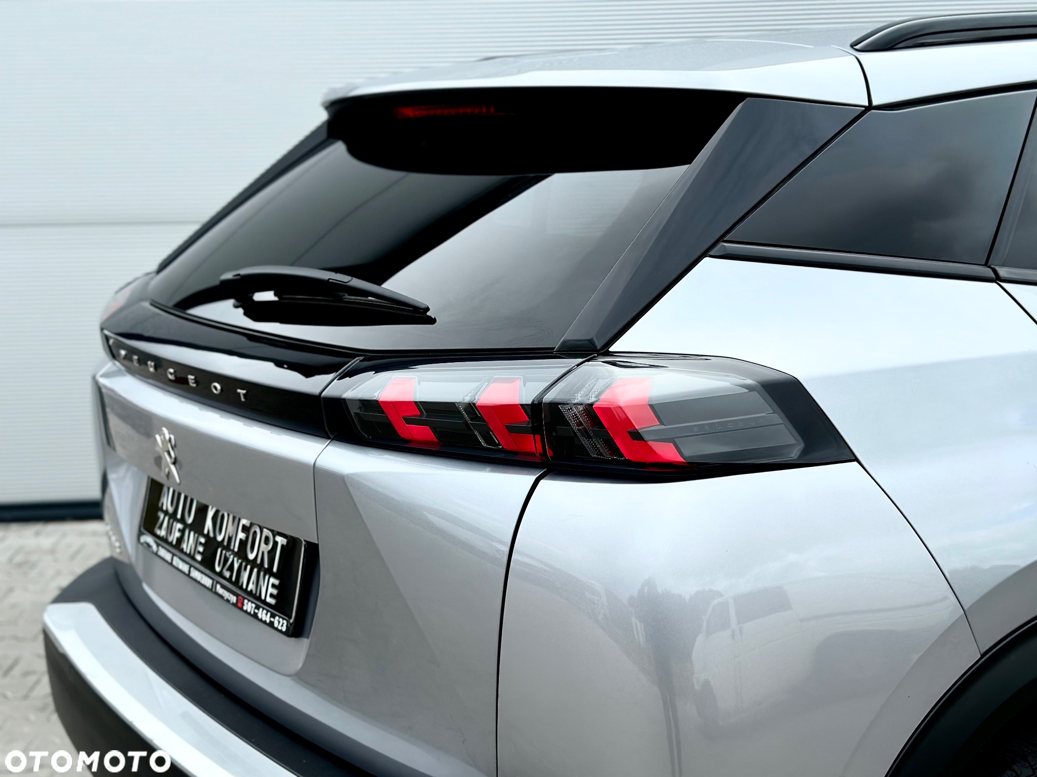 Peugeot 2008 1.5 BlueHDi Allure S&S EAT8 - 16
