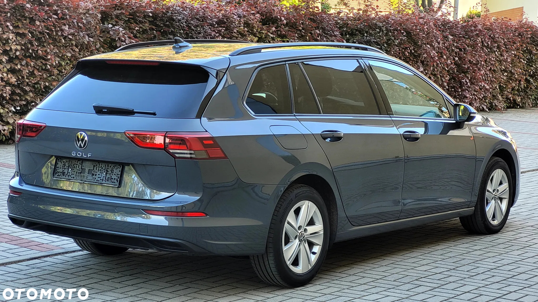 Volkswagen Golf VIII 2.0 TDI Life DSG - 4