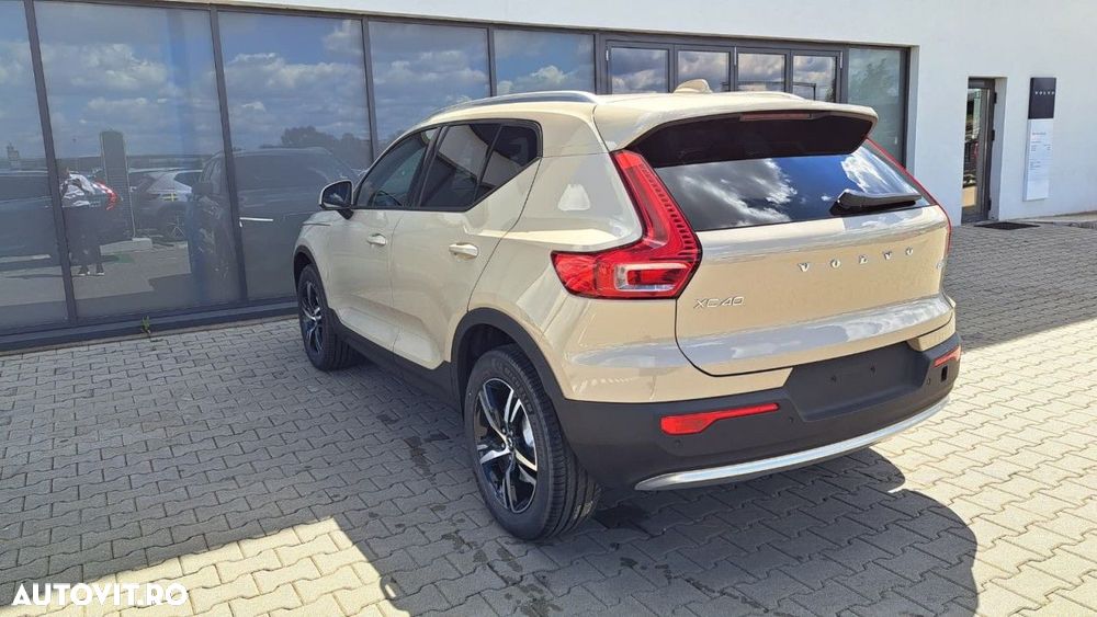 Volvo XC 40 B3 AT FWD MHEV Core - 7
