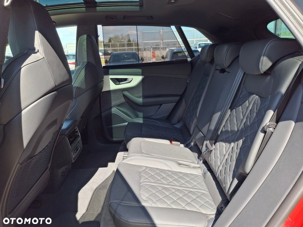 Audi Q8 - 24