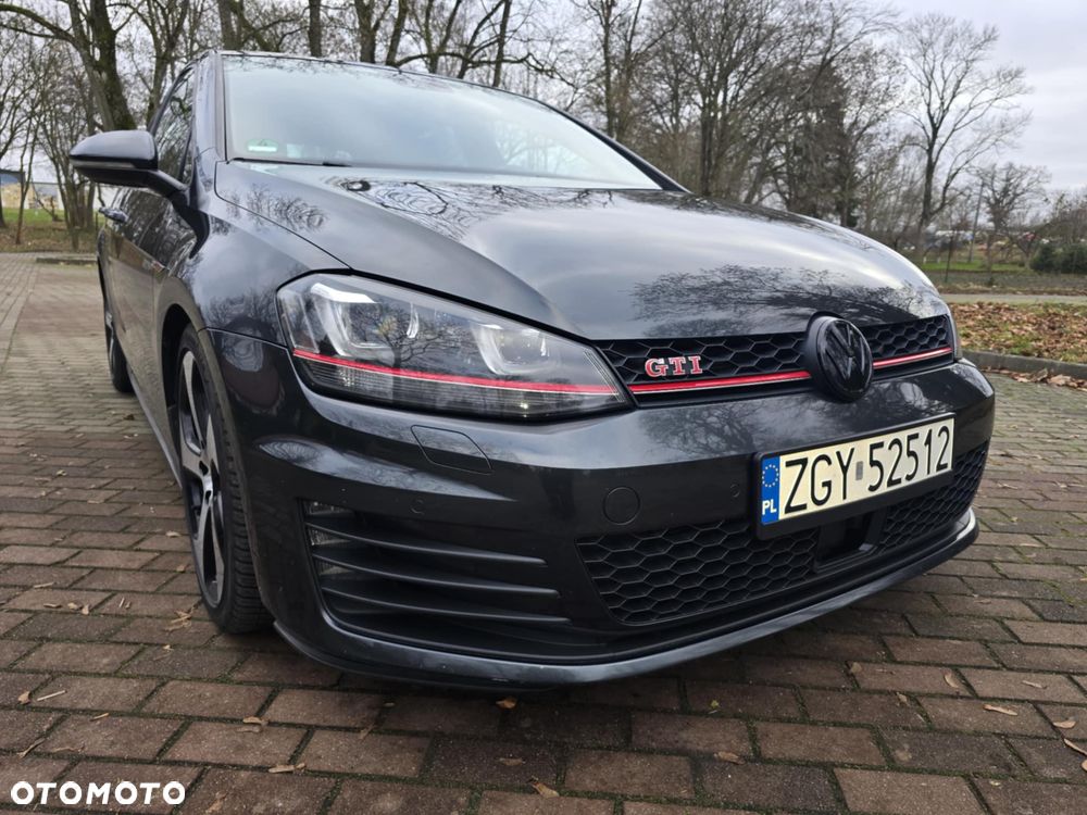 Volkswagen Golf GTI Performance BlueMotion Technology - 13