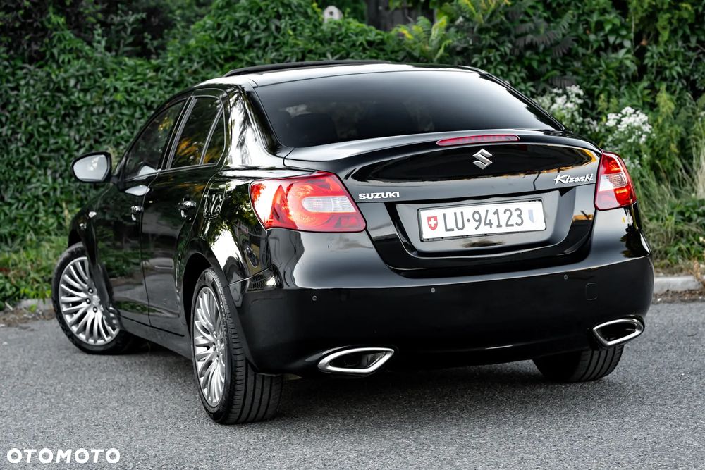 Suzuki Kizashi 2.4 4x4 CVT Sport - 9