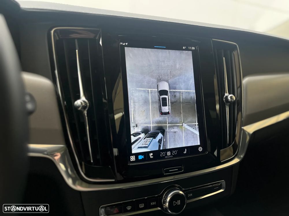 Volvo V90 2.0 T6 PHEV Plus Dark AWD - 34