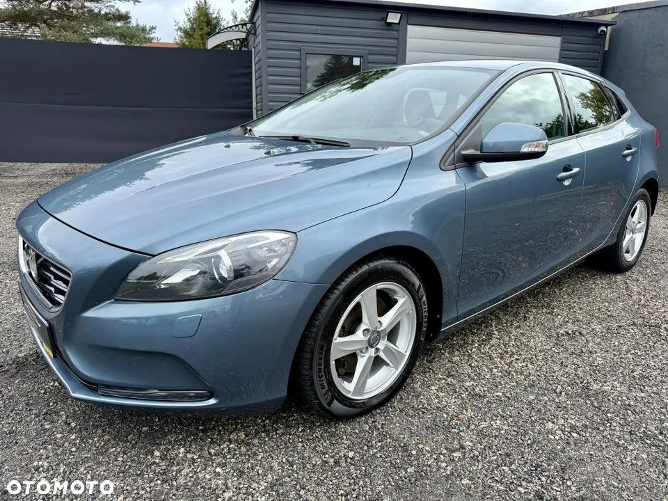 Volvo V40 T2 Summum - 3