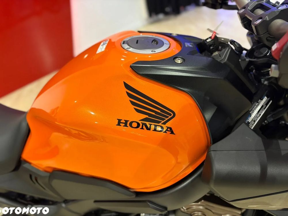 Honda CB - 9