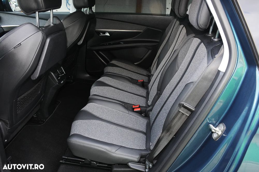 Peugeot 5008 1.5 BlueHDI s&s Allure - 22