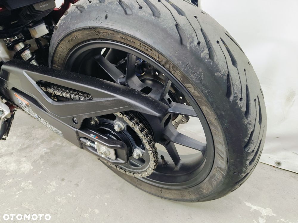 Honda Hornet - 25