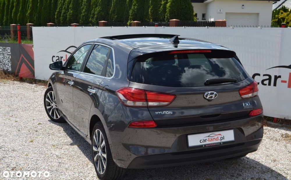Hyundai i30 1.4 T-GDI DCT Premium - 10