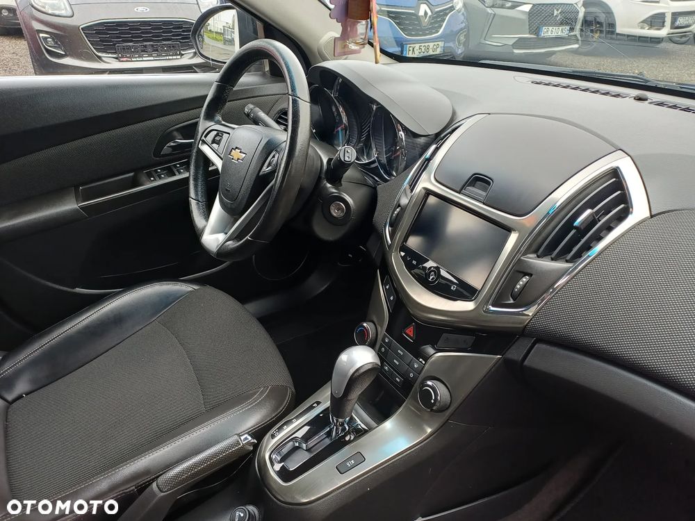 Chevrolet Cruze Station Wagon 2.0TD Automatik LTZ+ - 11