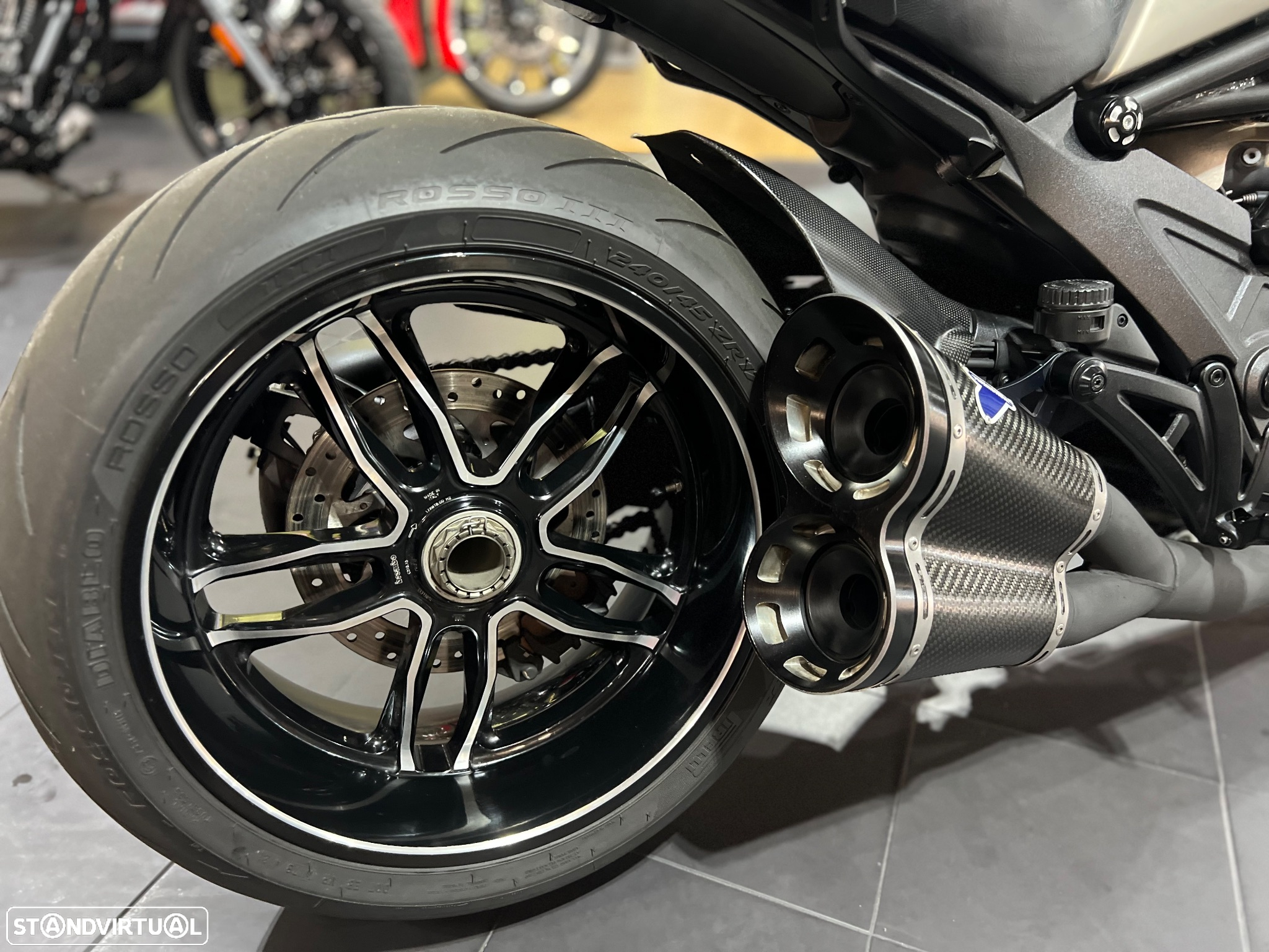 Ducati Diavel TITANIUM 318/500 - 5