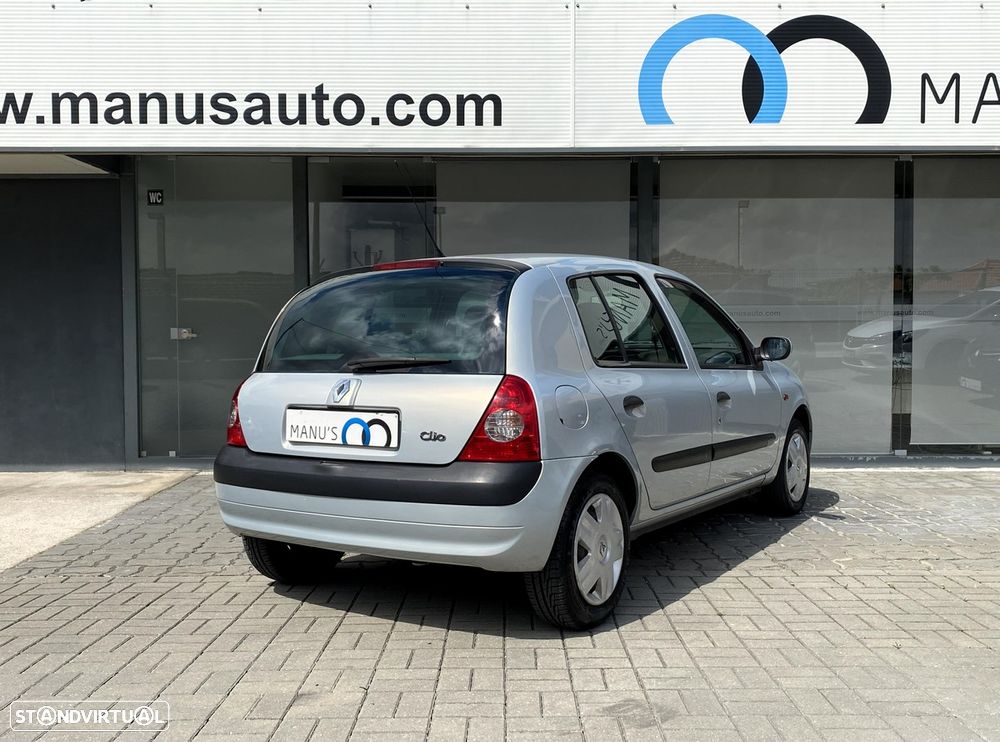 Renault Clio 1.2 16V Expression - 10
