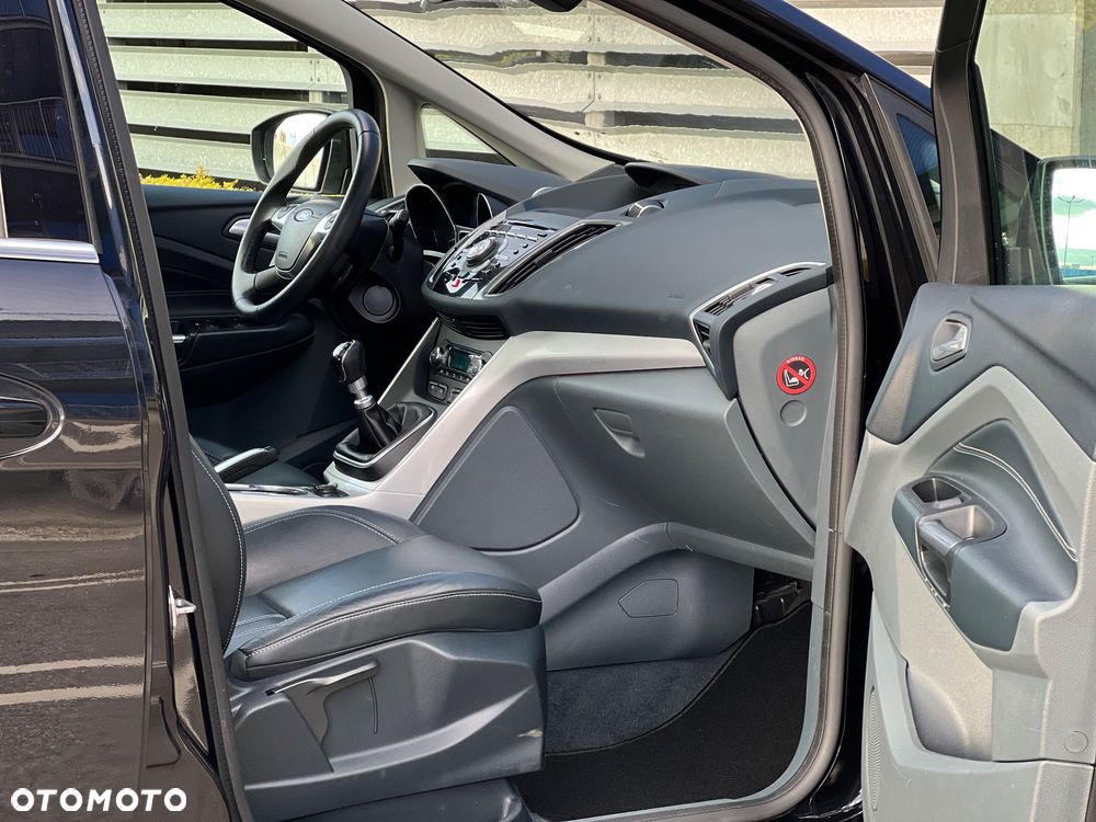 Ford Grand C-MAX - 23