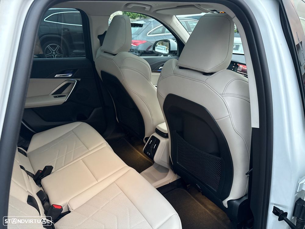 BMW iX1 xDrive30 xLine - 35