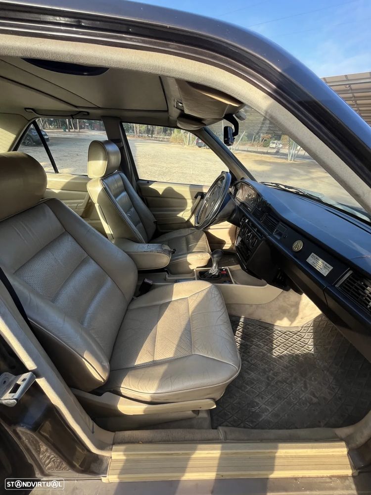 Mercedes-Benz 190 D 2.0 - 9