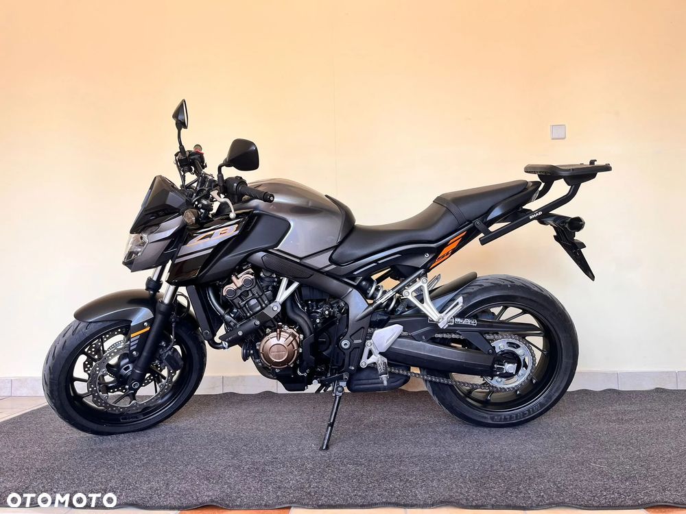 Honda CB - 7