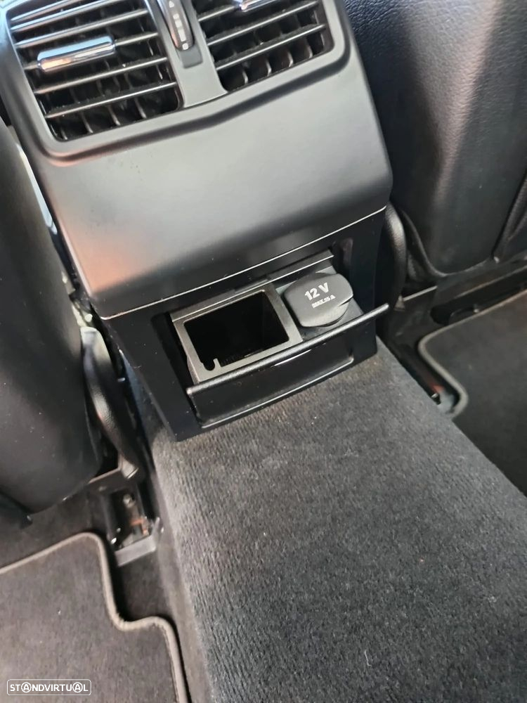 Mercedes-Benz E 220 BlueTEC BE Edition Auto. - 44