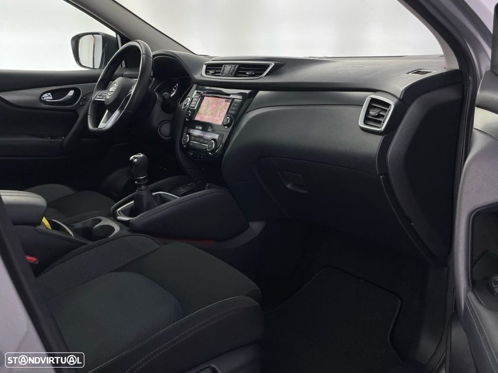 Nissan Qashqai 1.3 DIG-T N-Connecta - 23
