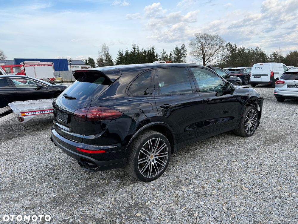 Porsche Cayenne Turbo - 7