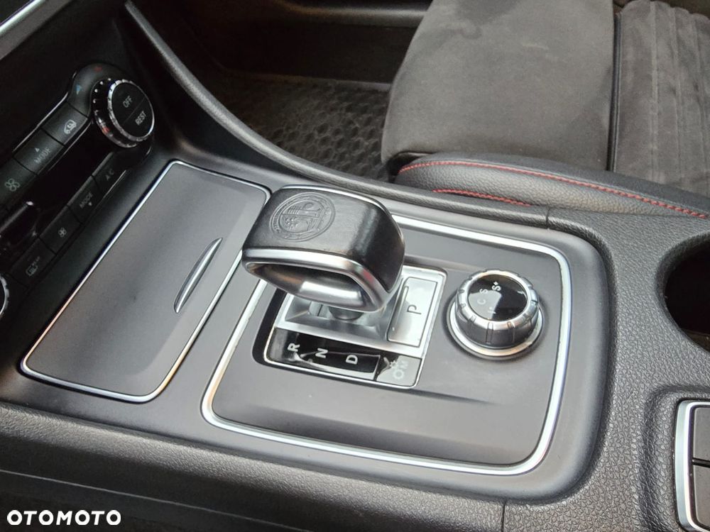 Mercedes-Benz CLA 45 AMG 4-Matic - 23