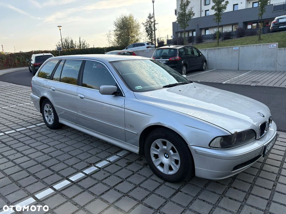BMW Seria 5 520i - 1