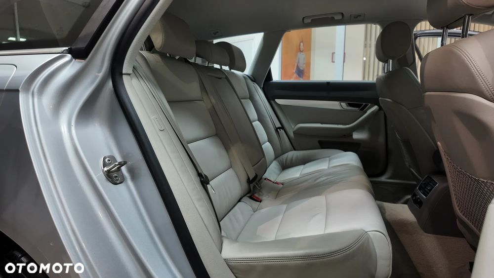 Audi A6 Avant 2.7 TDI DPF multitronic - 29