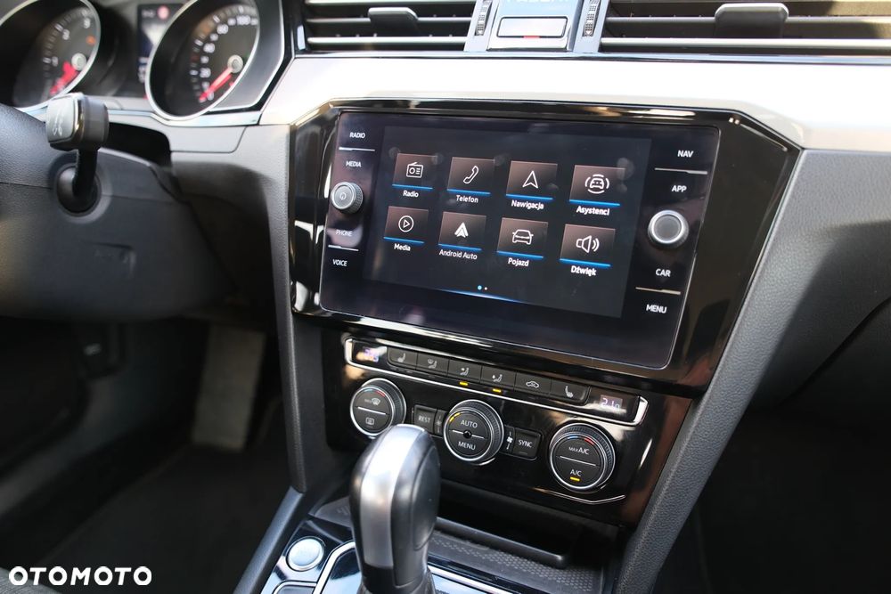 Volkswagen Passat 2.0 TDI Business DSG - 20