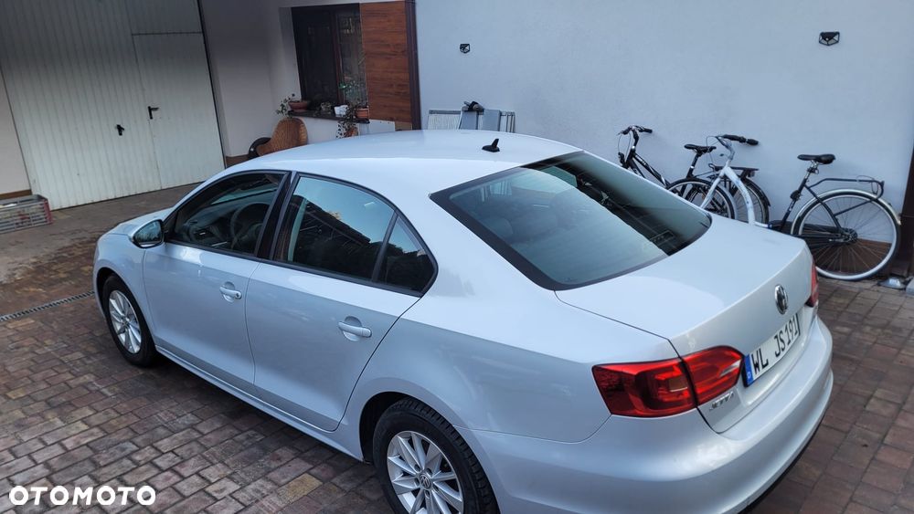 Volkswagen Jetta 1.2 TSI BlueMotion Technology Comfortline - 38