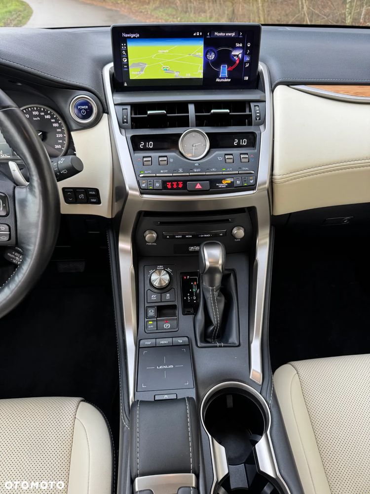 Lexus NX 300h F Impression AWD - 21