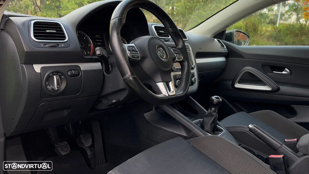 VW Scirocco 2.0 TDI R-Line - 36