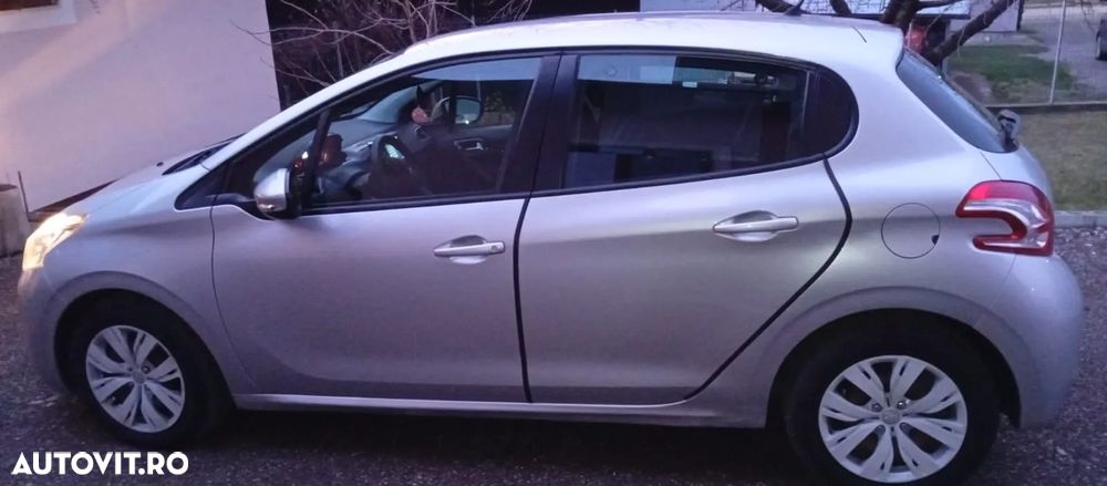 Peugeot 208 PureTech 82 Active - 13