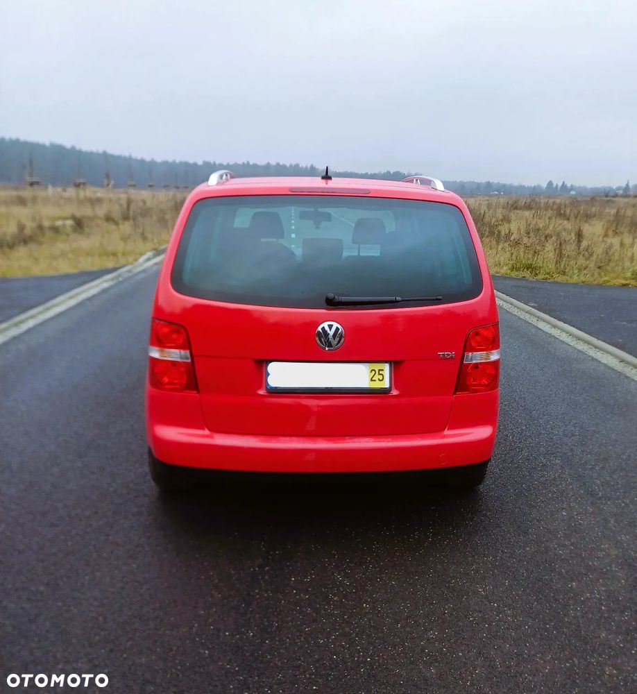 Volkswagen Touran 1.9 TDI Highline - 14