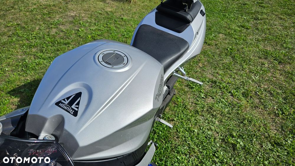 Triumph Daytona - 8