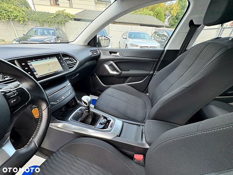 Peugeot 308 130 e-THP Stop & Start Active - 19