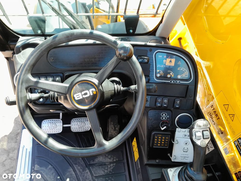 JCB 540-170 2021R - 27