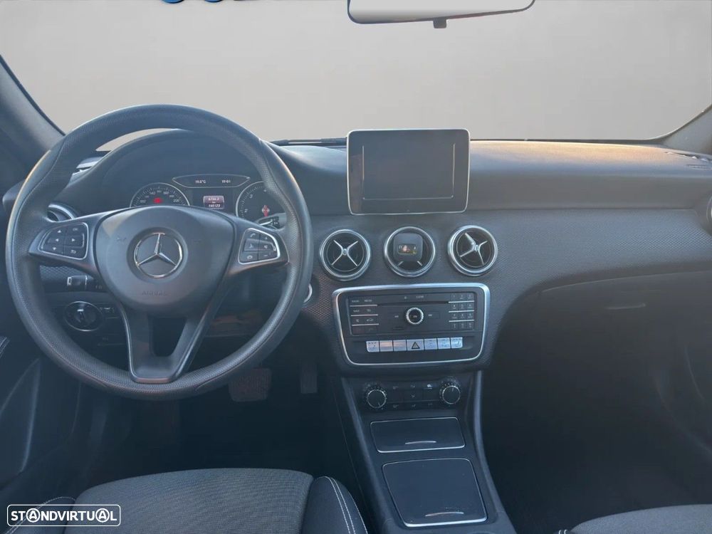 Mercedes-Benz A 180 d Urban Aut. - 14