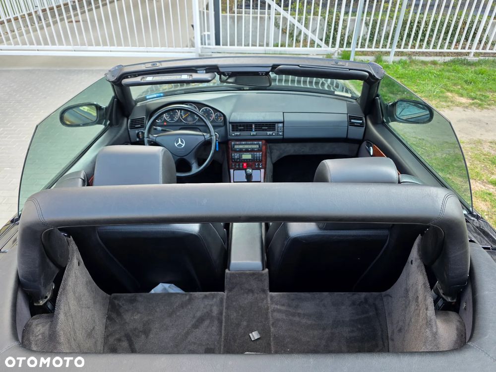 Mercedes-Benz SL - 21