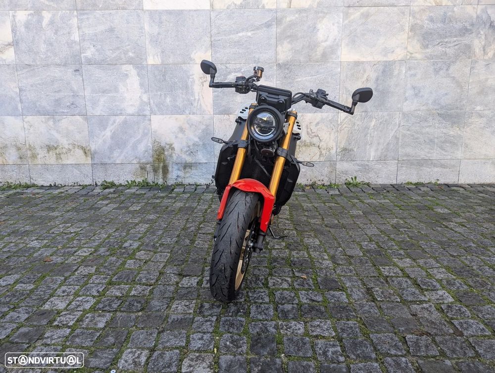 Yamaha XSR 900 - 4