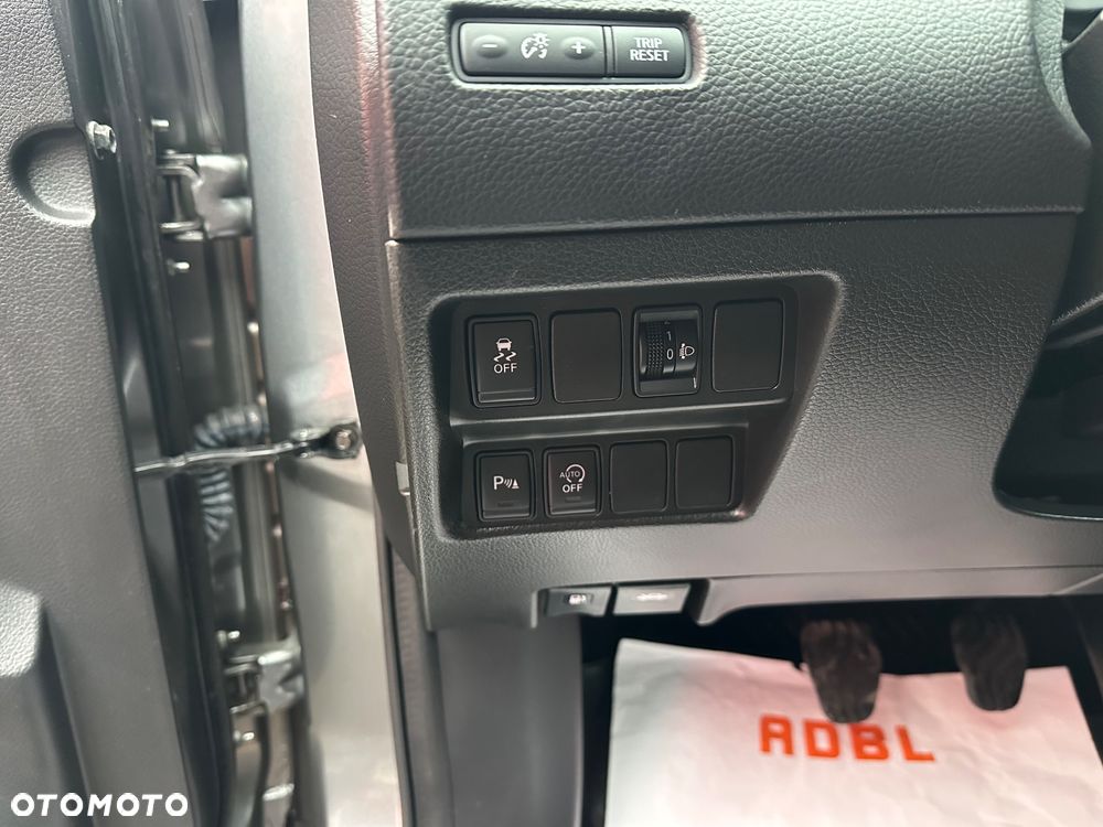 Nissan Qashqai 1.6 DCi N-Connecta EU6 - 25