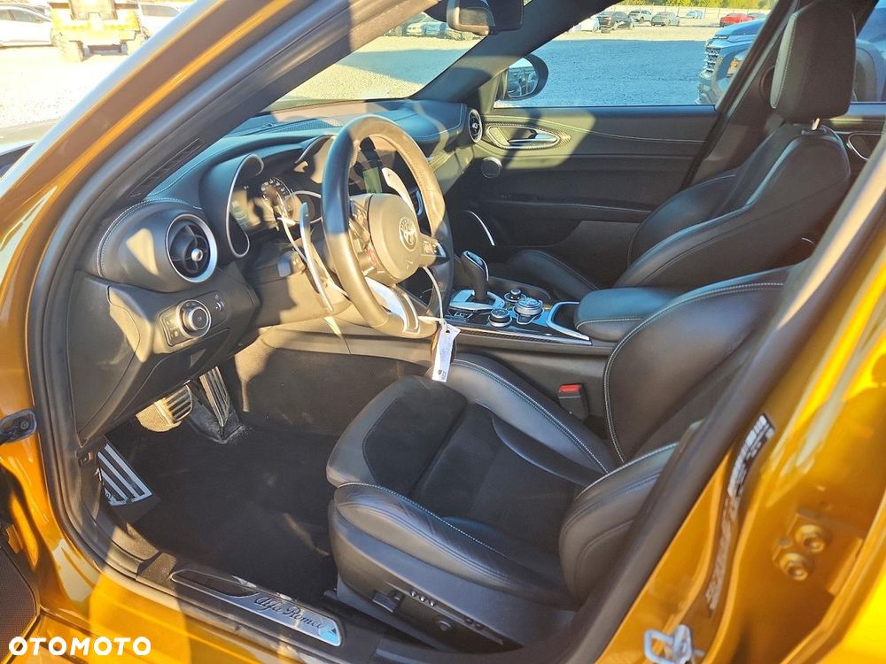 Alfa Romeo Giulia - 6