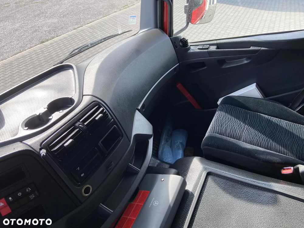 Mercedes-Benz ATEGO 1524 CHŁODNIA CHEREAU DŁUGOŚĆ 5.40 SYPIALKA THERMO KING - 9