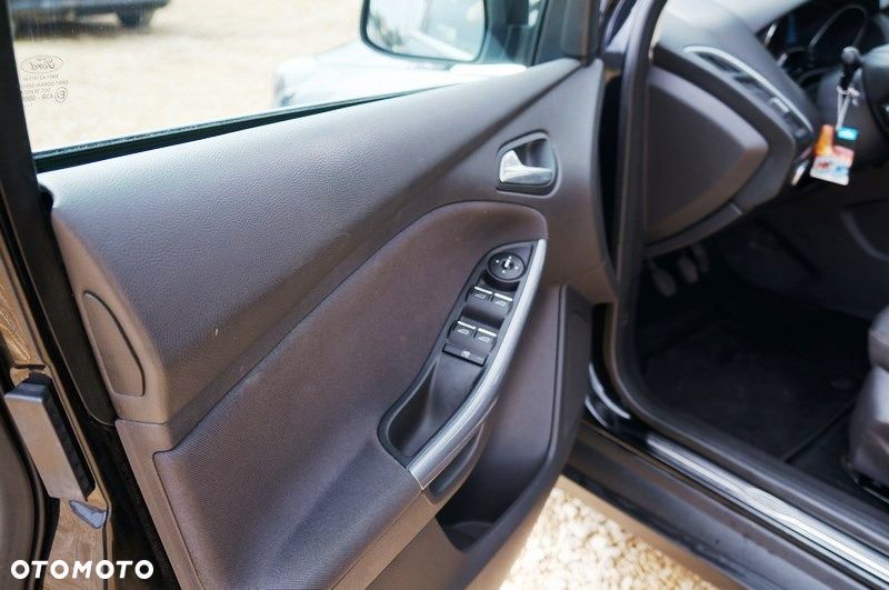 Ford Focus - 8