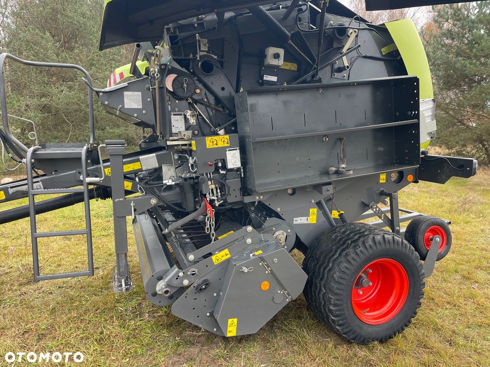 Claas Variant 460 RF - 11