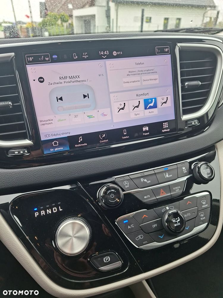Chrysler Pacifica - 13