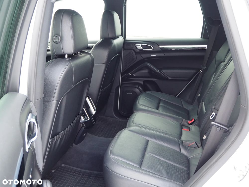 Porsche Cayenne Diesel - 10