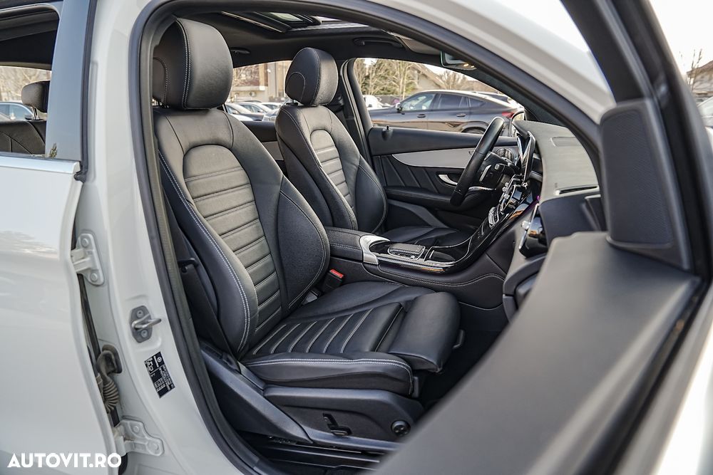 Mercedes-Benz GLC Coupe 300 e 4Matic 9G-TRONIC AMG Line - 18