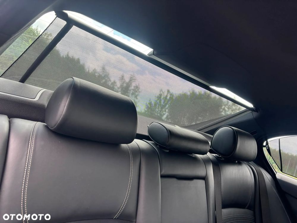 BMW Seria 5 535i xDrive Luxury Line - 23