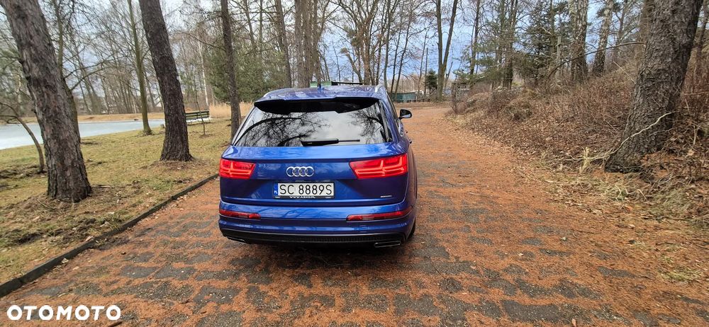 Audi Q7 - 7