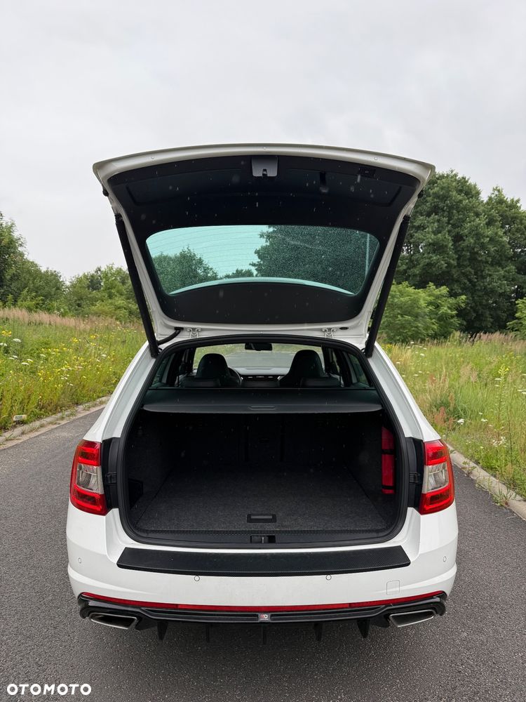 Skoda Octavia 2.0 TDI RS - 10