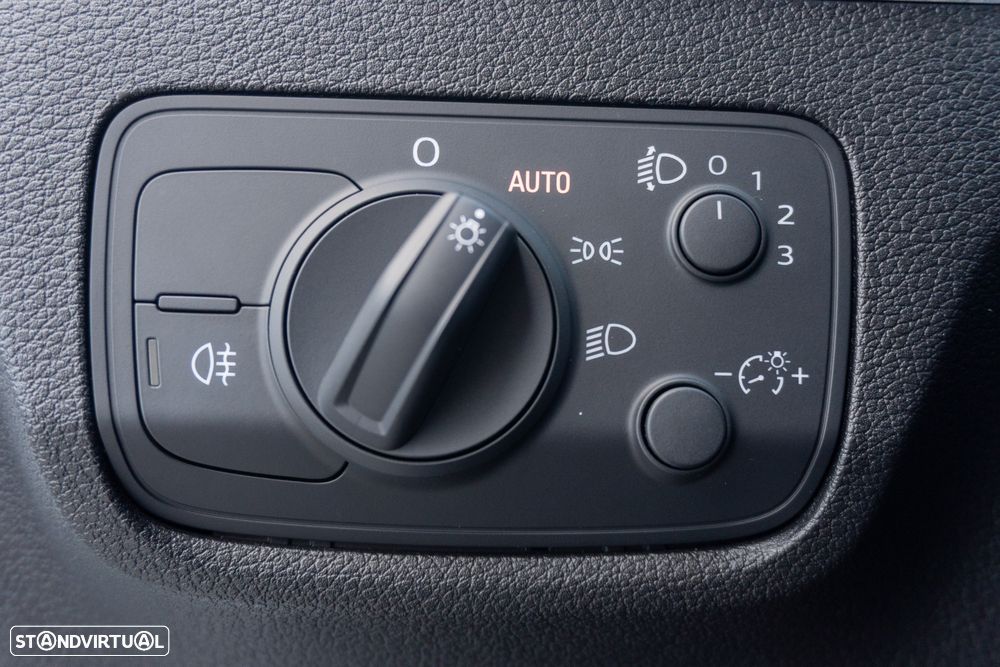 Audi Q2 30 TFSI Design S tronic - 15