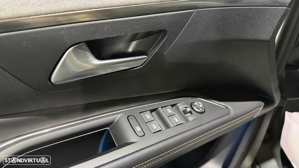 Peugeot 3008 1.6 Hybrid GT e-EAT8 - 10